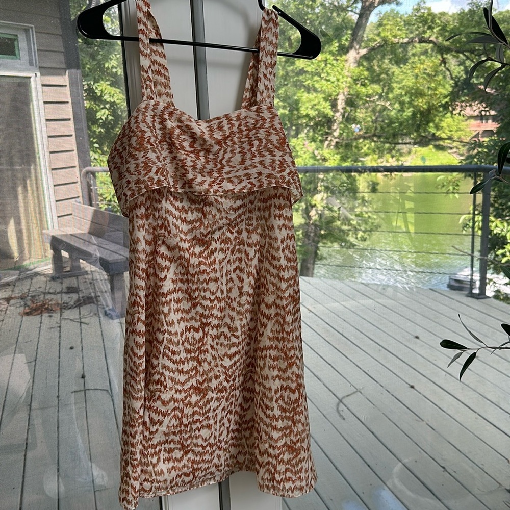 Size 2 theory dress. New with tags.